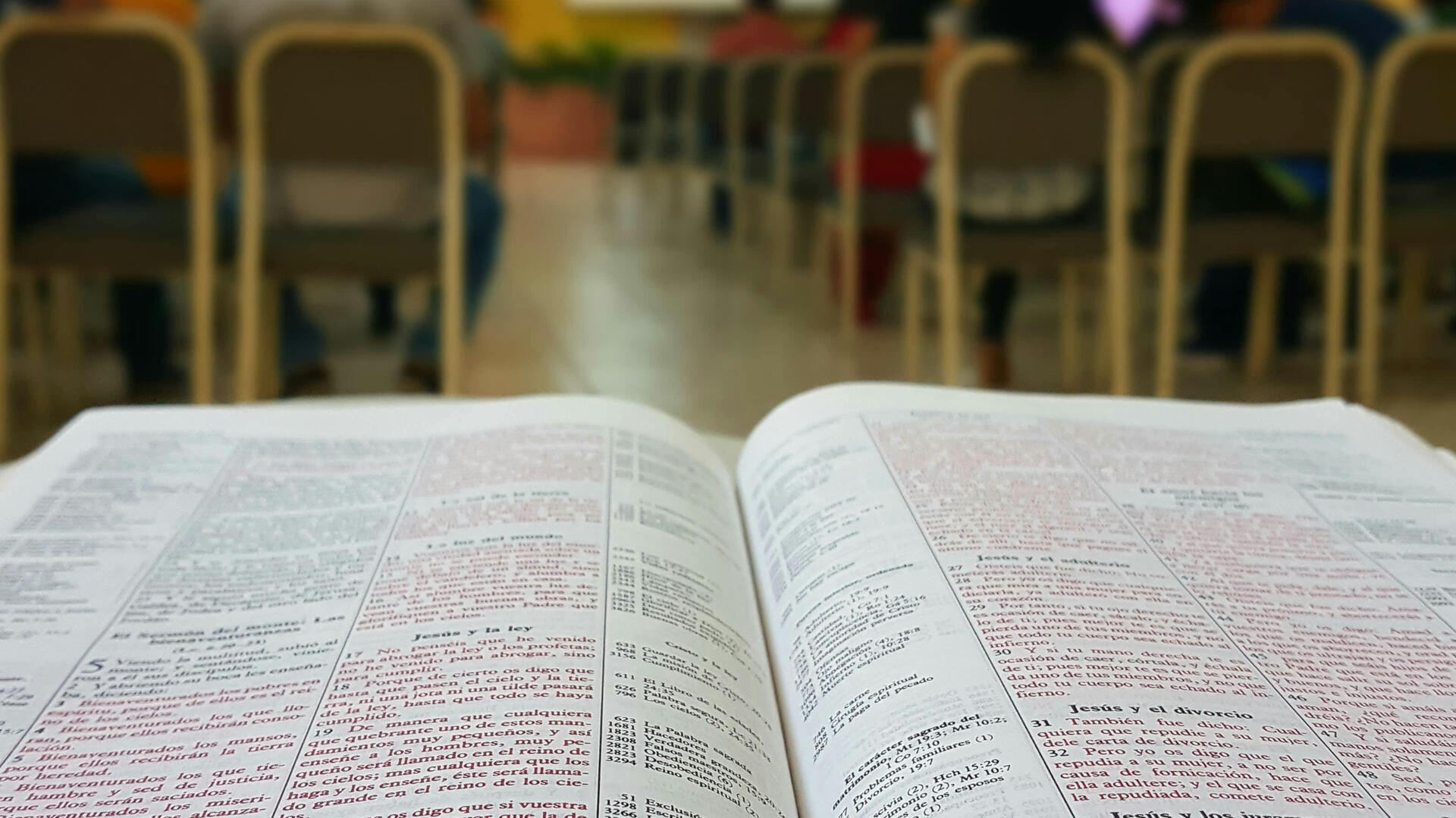 Bible picture in crowd